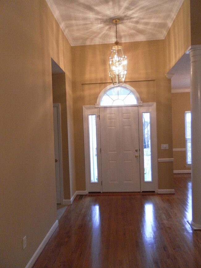 8950 Chaffin Ln, Chattanooga, TN 37421 - photo 2