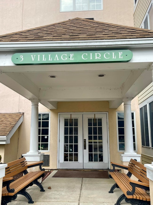 3 Village Cir unit 407, Stroudsburg, PA 18360 - photo 3