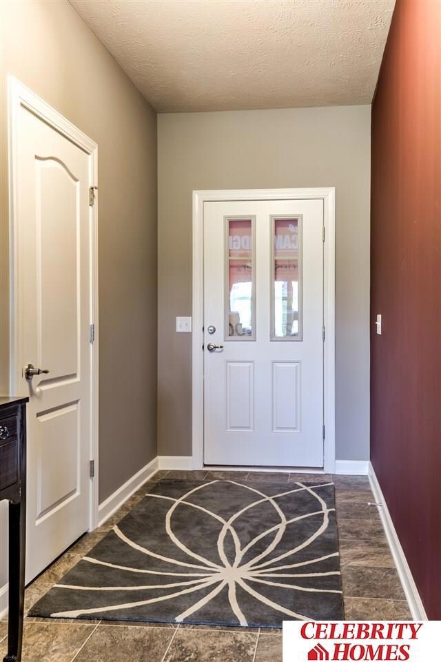 21050 George B Lake Pkwy, Elkhorn, NE 68022 - photo 3