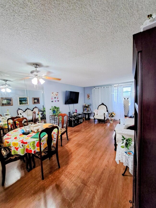 8841 Sunrise Lakes Blvd unit 206, Sunrise, FL 33322 - photo 6