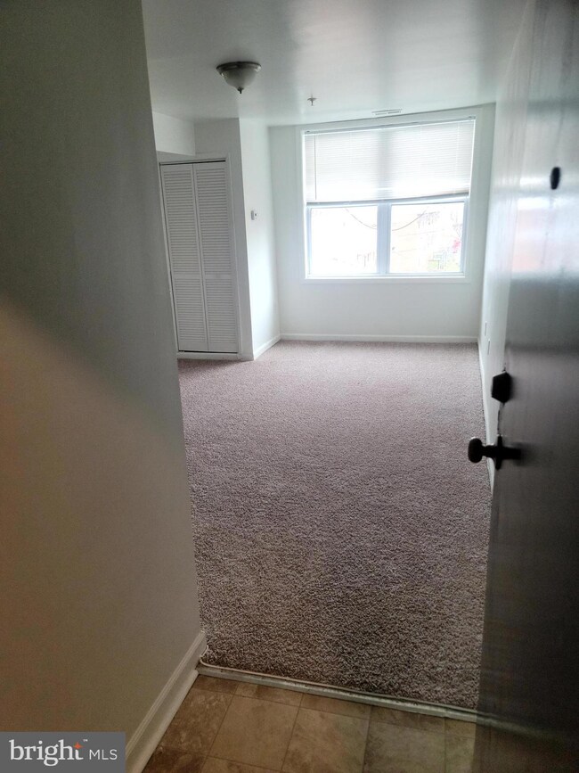 336 37th St SE unit 102, Washington, DC 20019 - photo 2