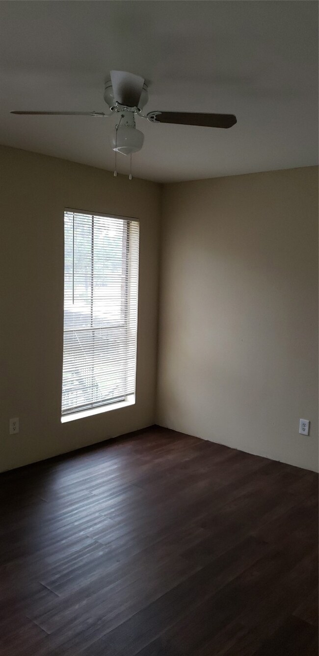 7200 T C Jester Blvd unit 3204, Houston, TX 77088 - photo 6