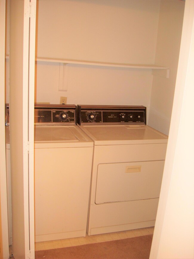 1207 University Terrace unit E, Blacksburg, VA 24060 - photo 6