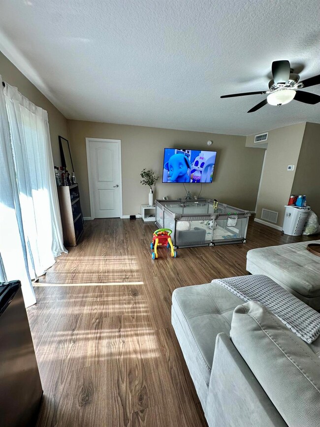2011 S Seacrest Blvd unit A, Boynton Beach, FL 33435 - photo 6