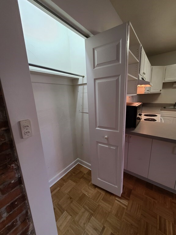 36A Fleet St unit 2, Boston, MA 02109 - photo 5