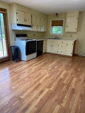 57 Plain St, Upton, MA 01568 - photo 7