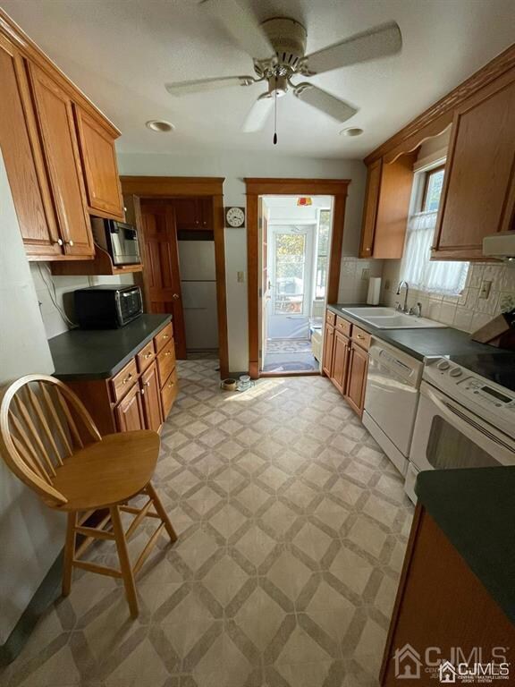 33 Carson Ave, Metuchen, NJ 08840 - photo 5