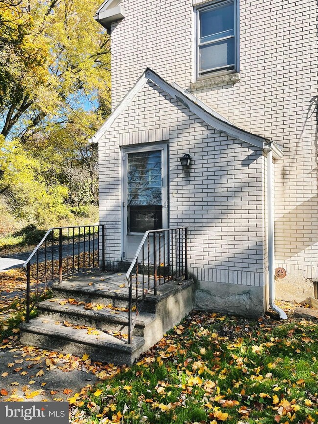 528 N Carlisle St unit 534, Allentown, PA 18109 - photo 7