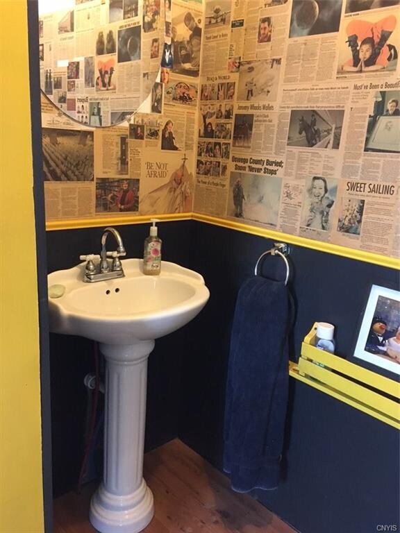 1st Floor Bathroom