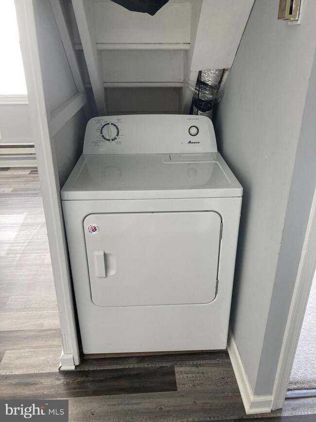 21 Apricot Ln, Levittown, PA 19055 - photo 6