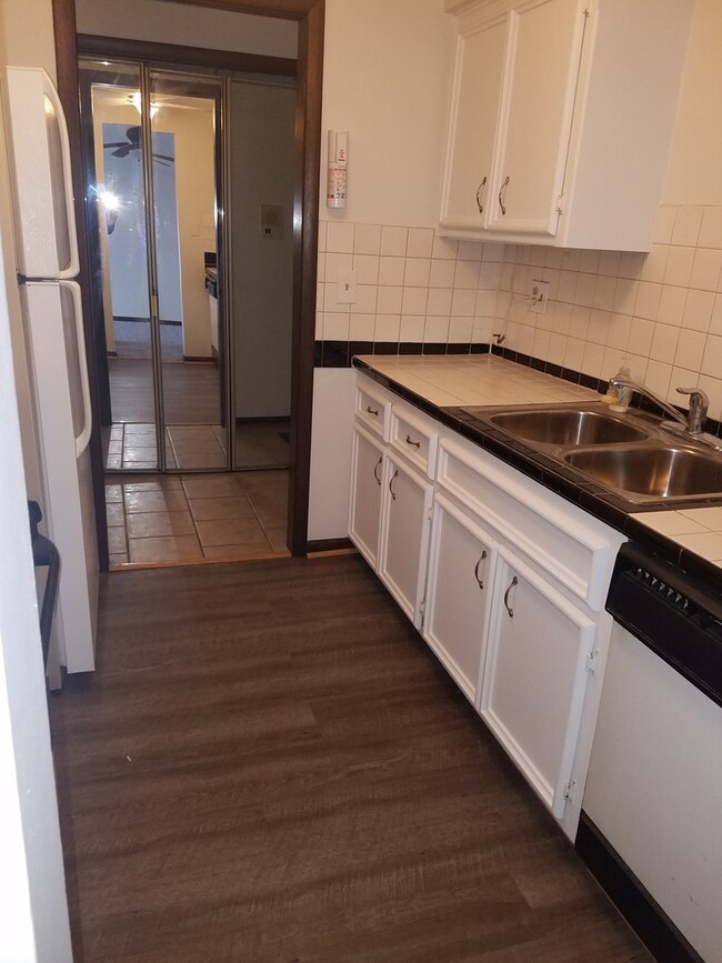 1623 Ashland Ave unit 5E, Des Plaines, IL 60016 - photo 7