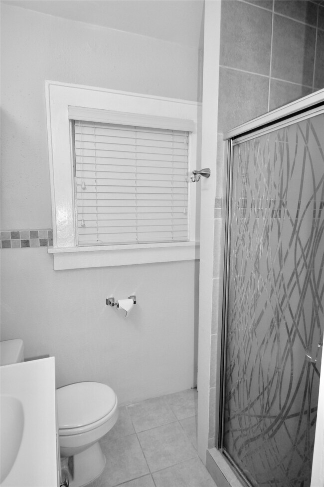 2025 Hazard St unit 1, Houston, TX 77019 - photo 7