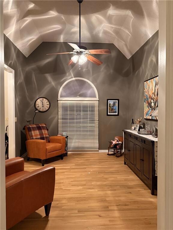 11419 Acuff Ln, Lenexa, KS 66215 - photo 2