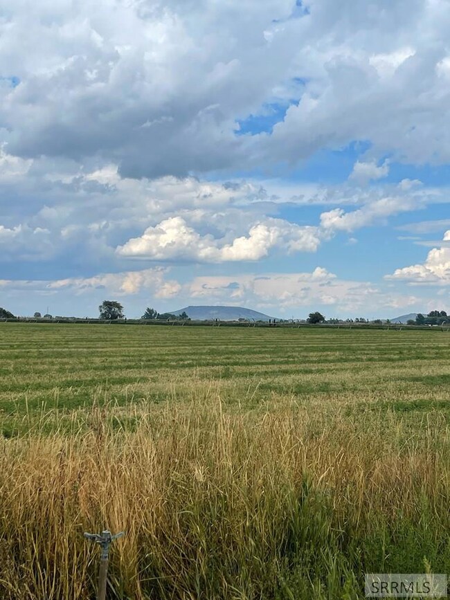 L5B1 E 600 N, Menan, ID 83434 - photo 5