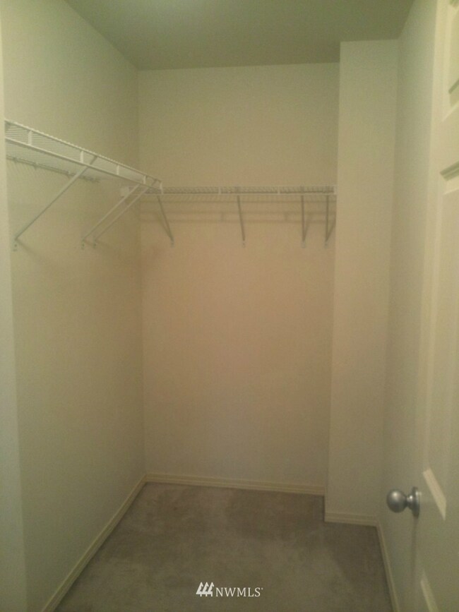 unlisted-address, Everett, WA 98204 - photo 6