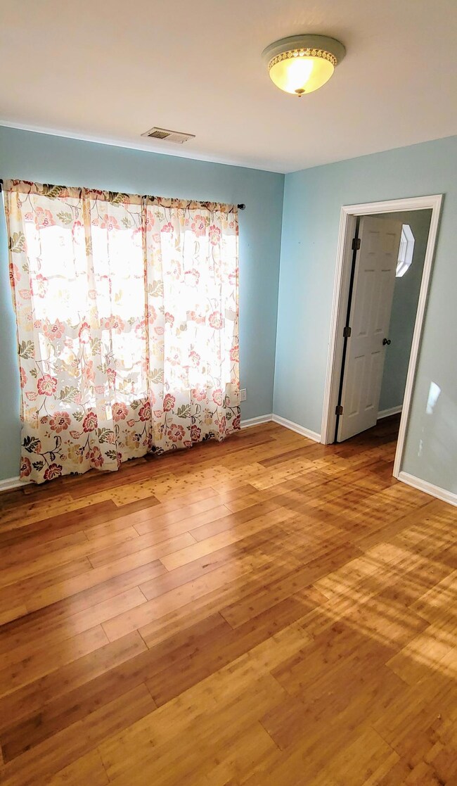 Bedroom #1
