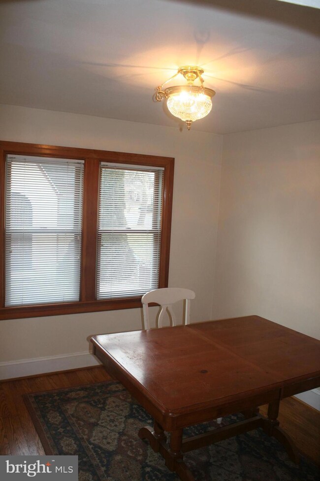 1009 Parkside Ave unit 1, Ewing, NJ 08618 - photo 5