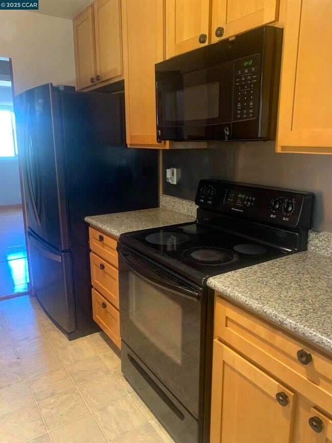 923 Steller Way, Suisun City, CA 94585 - photo 5