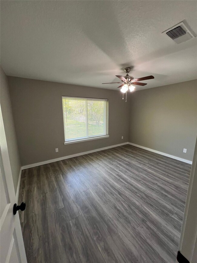 1428 W Ball St, Weatherford, TX 76086 - photo 7