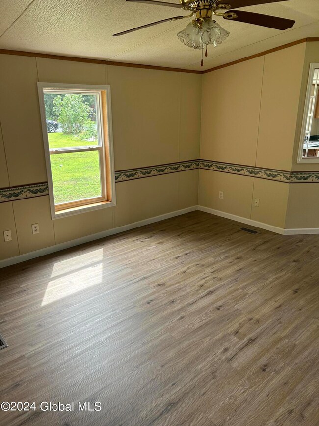 980 Murray Rd unit 26, Middle Grove, NY 12850 - photo 5