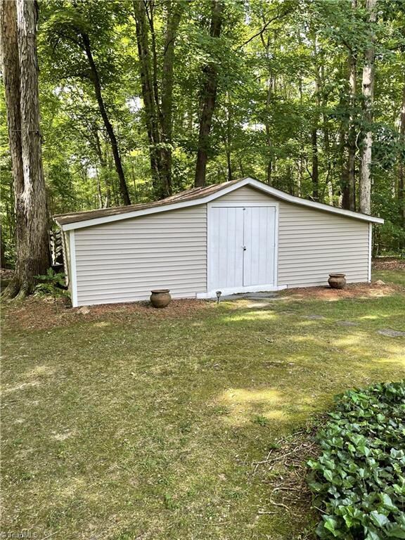 1221 E Mine St, Asheboro, NC 27205 - photo 7