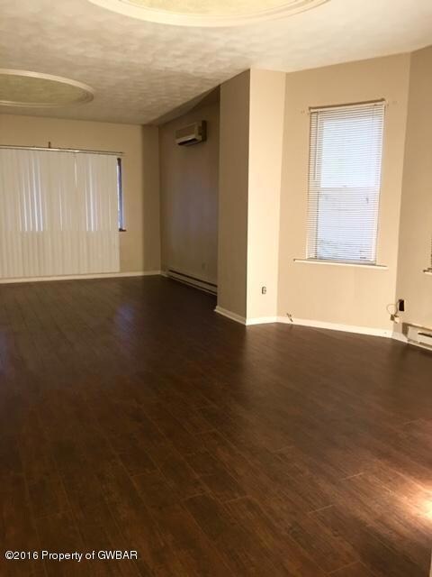 486 N Main St, Wilkes Barre, PA 18705 - photo 5