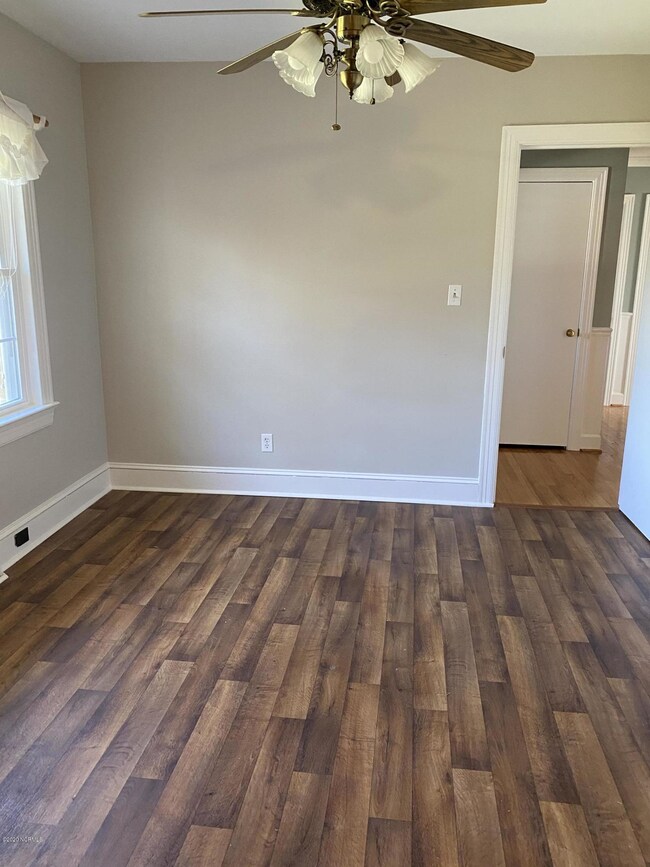 389 Cooper St, Winterville, NC 28590 - photo 7