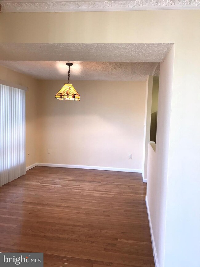 8425 Greenbelt Rd unit 102, Greenbelt, MD 20770 - photo 6
