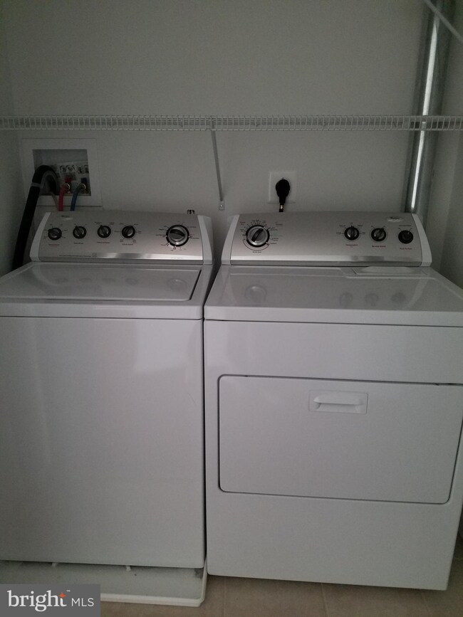 912 Montgomery St unit 102, Laurel, MD 20707 - photo 3