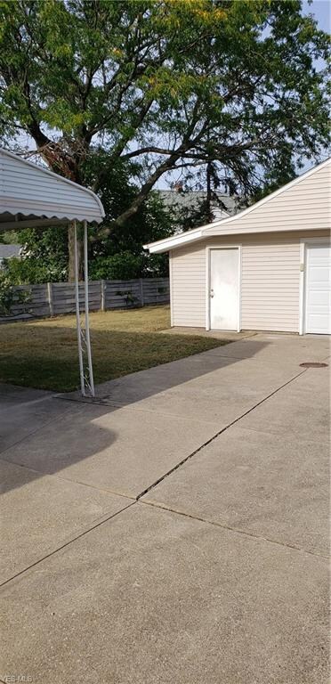 861 E 210th St, Cleveland, OH 44119 - photo 5