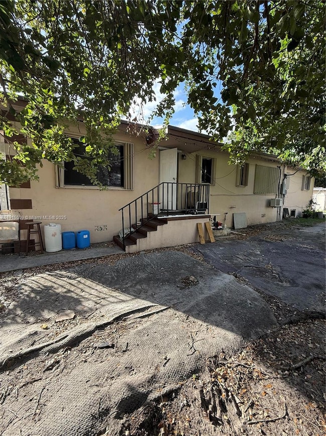 551 NE 133rd St, North Miami, FL 33161 - photo 7