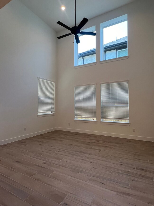 10680 Wild Chives, the Woodlands, TX 77385 - photo 7