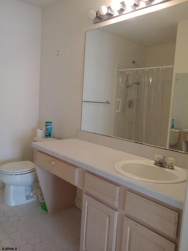 638 E Chancery Ln unit C-0045, Galloway, NJ 08205 - photo 5