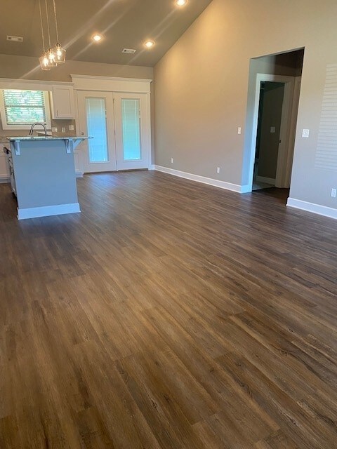 1572 Leesburg Ave, Springdale, AR 72764 - photo 4