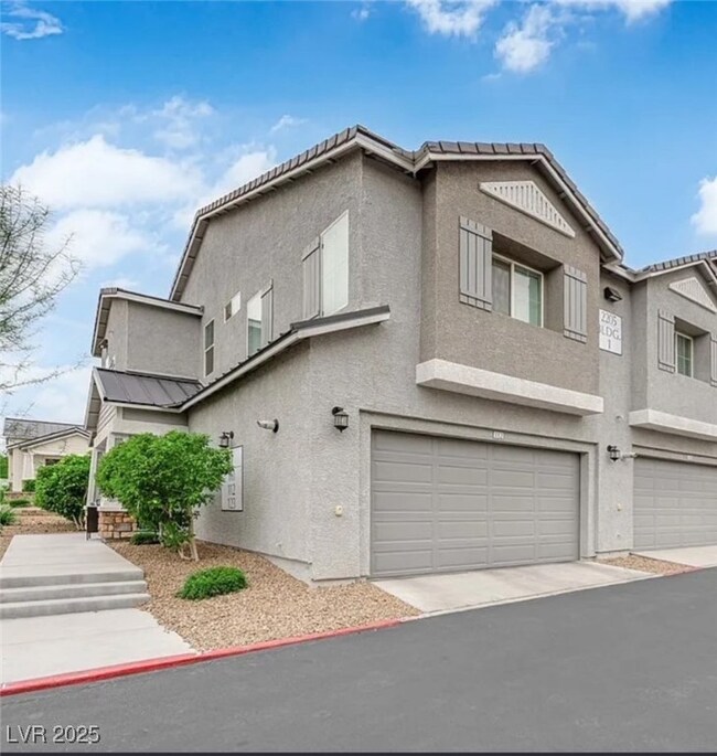 2205 Ozzy Ave unit 112, Henderson, NV 89052 - photo 2
