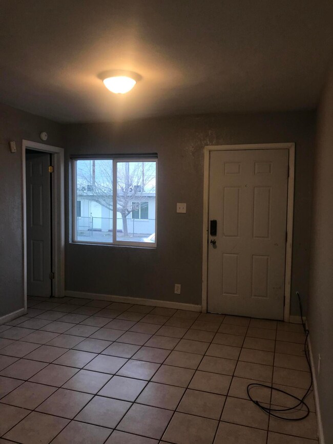 4022 Taylor Ave unit 3, El Paso, TX 79930 - photo 2