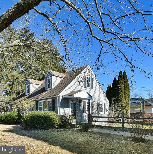 208 Cherry Ln, Ambler, PA 19002 - photo 3