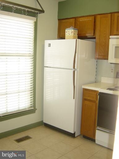 6366 Chimney Wood Ct, Alexandria, VA 22306 - photo 5