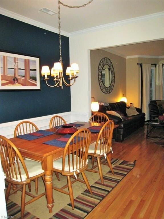 Main Living Level, 2nd Floor Dinning and Living Room