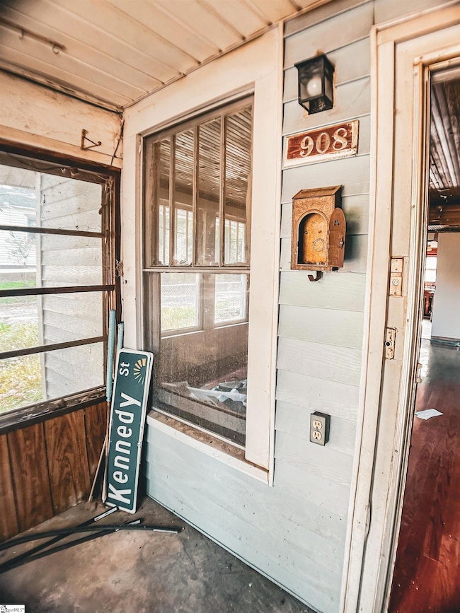 908 Kennedy St, Anderson, SC 29624 - photo 3