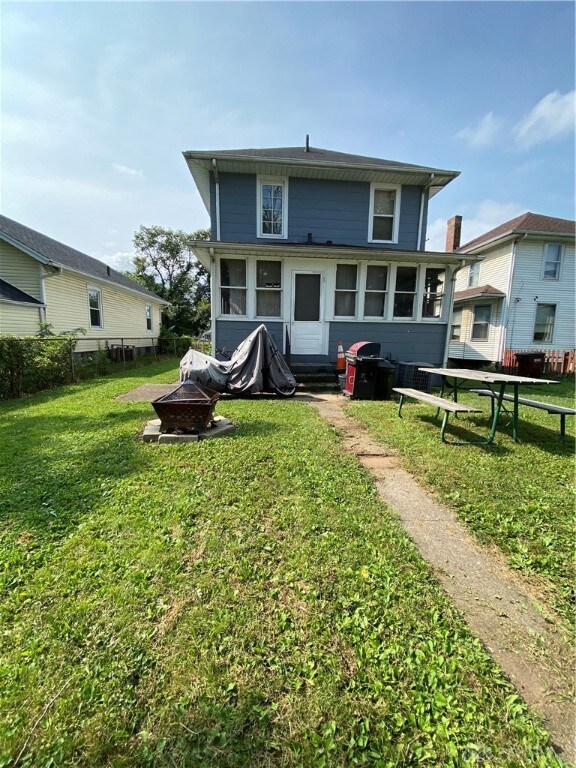 2105 Sherman Ave, Middletown, OH 45044 - photo 2