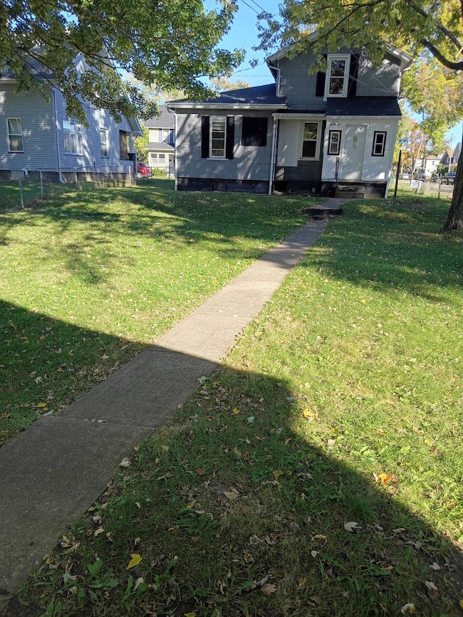 935 7th St SW, Massillon, OH 44647 - photo 2