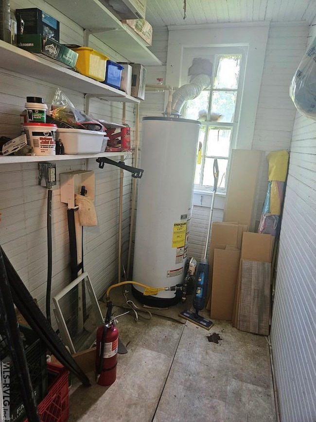 Pantry/Utility room
