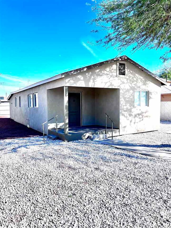 175 N 13th Ave, Yuma, AZ 85364 - photo 3