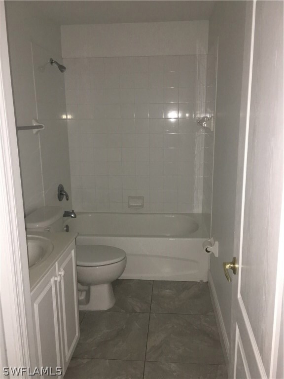 9410 Ivy Brook Run unit 205, Fort Myers, FL 33913 - photo 5