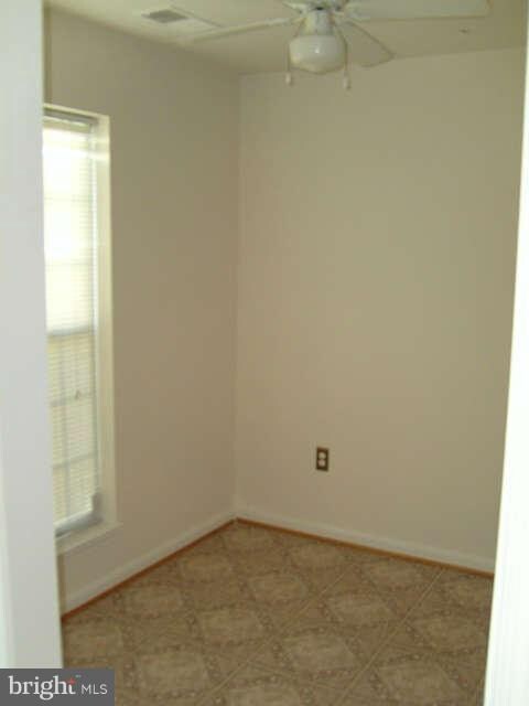 8206 Crossbrook Ct unit 101, Lorton, VA 22079 - photo 5
