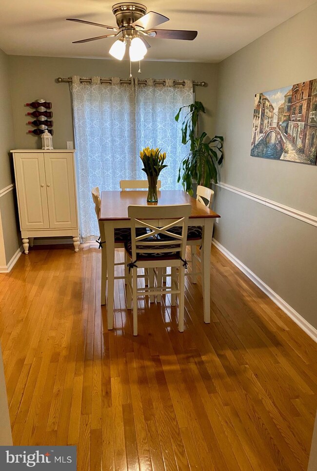 104 Westminster Ct, Harleysville, PA 19438 - photo 4