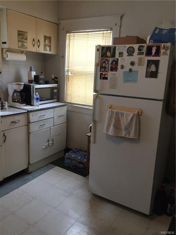 2nd floor kitchen