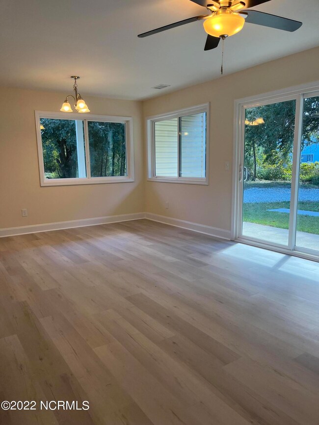 Living Room/Dining Room