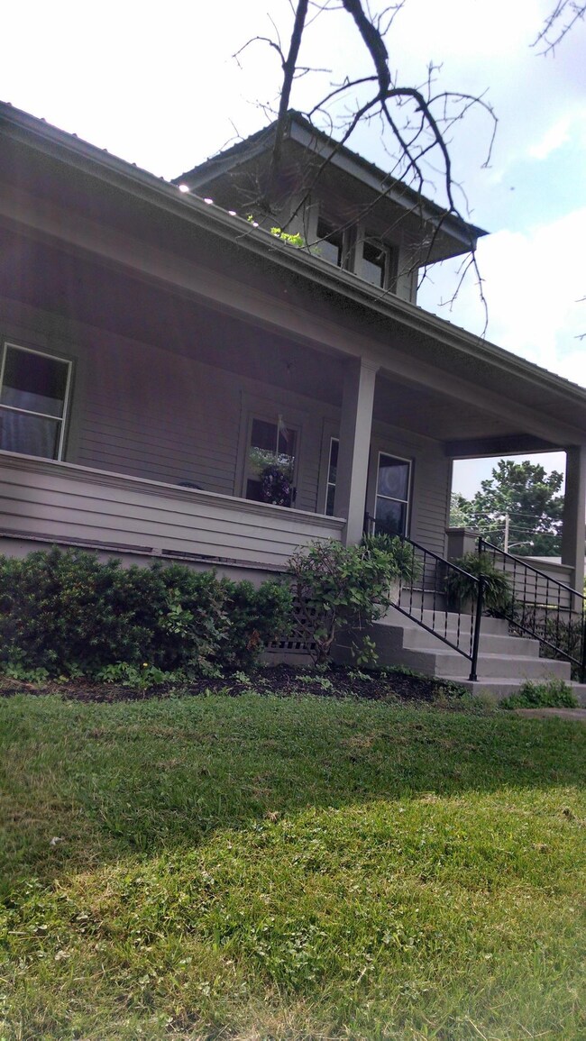184 N. Center St.